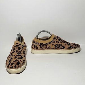 Vince Camuto Keamalla Brown/Tan Leopard Print Knit Slip-On Casual Sneakers - 9.5